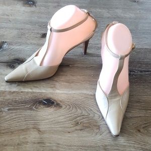 Circa Joan & David - Butterscotch T Straps